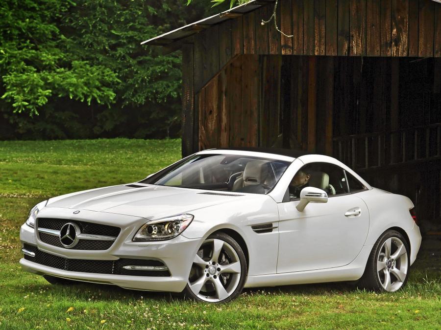 Mercedes-Benz SLK350 2011 года  (US) (фото 15 из 47)